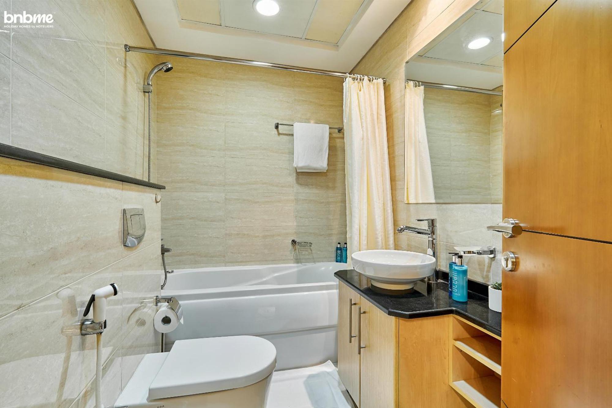 Bnbmehomes - Ocean Heights Dubai Exterior photo